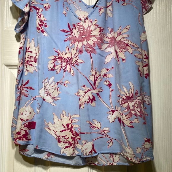 Women's A New Approach cold shoulder blouse - Picture 2 of 6